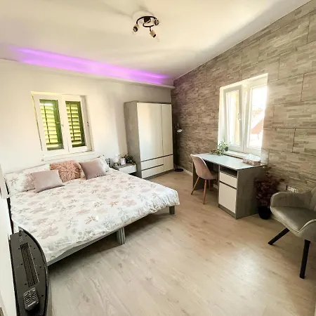 Golden Elio Apartmán *