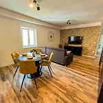 Golden Elio Apartamento
