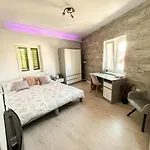 Golden Elio Apartamento *