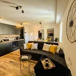Apartamento Golden Elio *